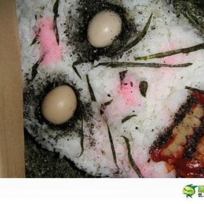 【閲覧注意】開けてびっくり!いや、ドン引き。笑 ホラー過ぎるキャラ弁のつくり方