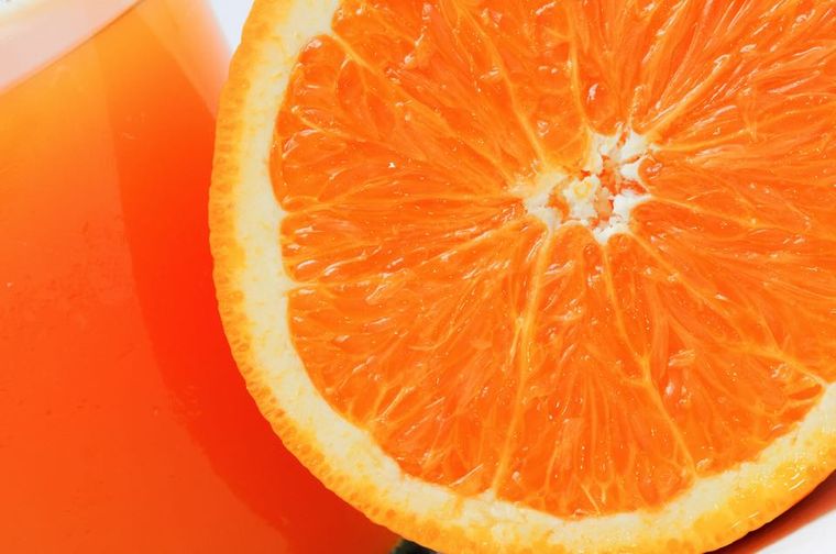 カットされたオレンジの断面