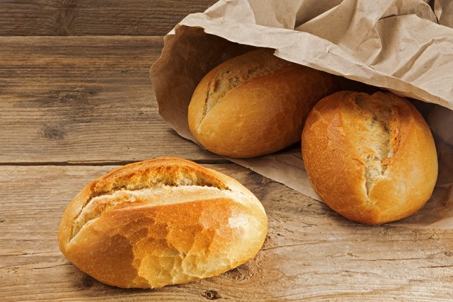 コッペパンのカロリーを一覧で紹介 管理栄養士がダイエット中に食べるポイントを解説 Macaroni