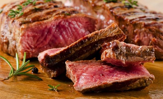 ミディアムレアってどれくらい？お肉を楽しむ10の焼き方 - macaroni