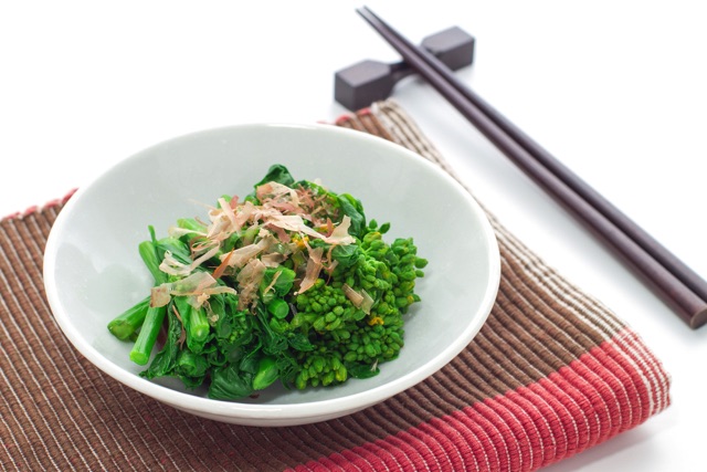 春の食卓を彩る 菜の花 旬の時期やおすすめレシピをチェック Macaroni