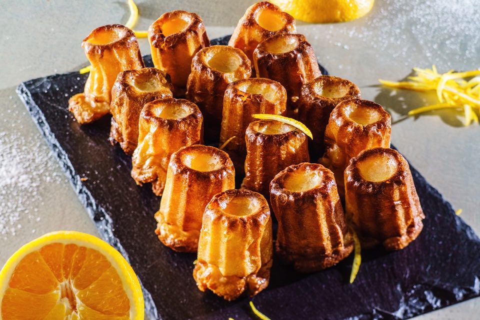 フランス菓子「カヌレ」って?由来からおすすめの食べ方まで - macaroni