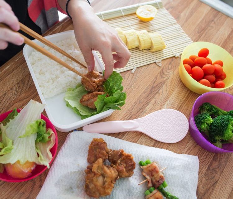 夏にお弁当を作るときの注意点って 傷ませないコツやレシピも 2ページ目 Macaroni