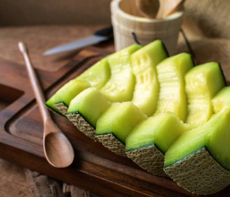 メロンの切り方は縦から 横から 上手な保存方法でさらにおいしく 2ページ目 Macaroni