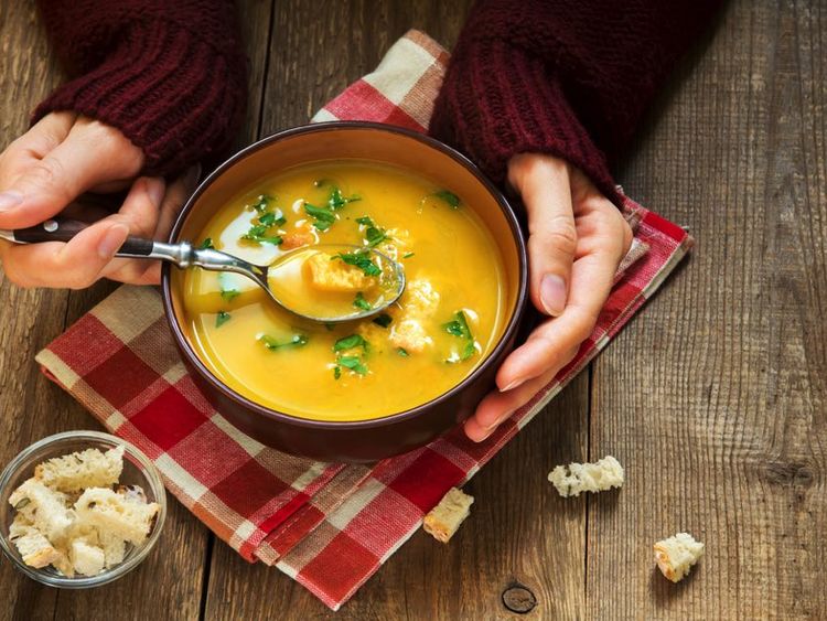 猫舌の原因は舌使い 熱いお鍋をおいしく食べる簡単な方法とは Macaroni