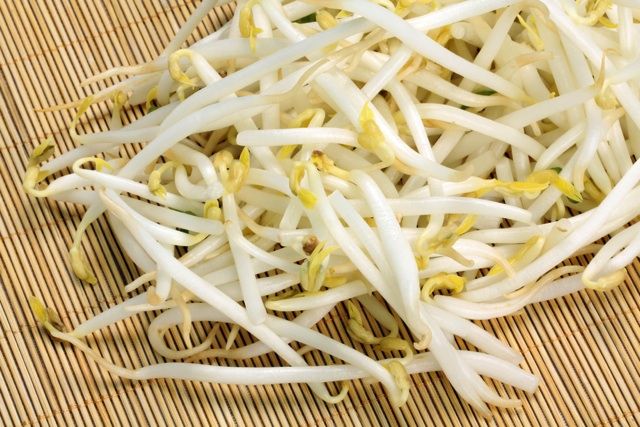 もやしの賞味 消費期限を野菜ソムリエが解説 食べられる目安は 2ページ目 Macaroni もやしの賞味 消費期限を野菜ソムリエが解説 食べられる目安は 2ページ目 Macaroni