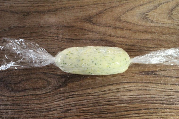 簡単で万能 ガーリックバターの作り方と使い方 おすすめレシピ5選 Macaroni