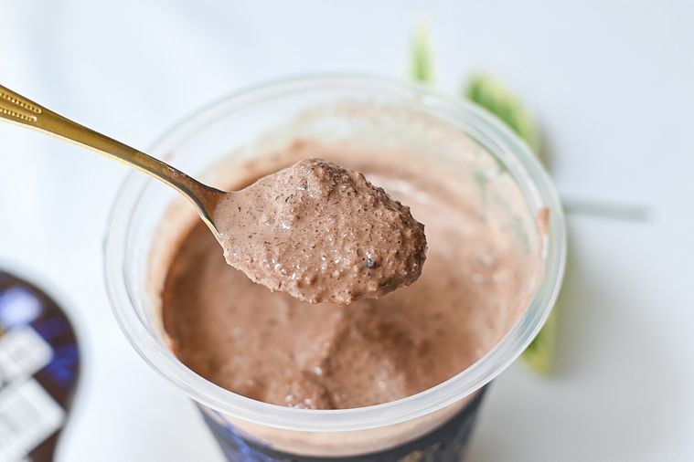 実食!ゴディバ監修のファミマチョコレートフラッペ「ショコリキサーと比べても遜色ないかも」の画像