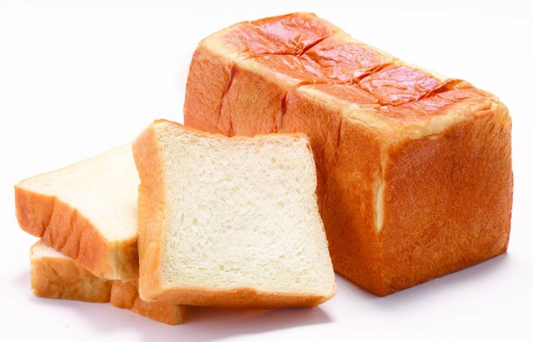高級食パン専門店「偉大なる発明」が福岡県に初出店!ふたつの食感が味わえる究極の食パンを販売中の画像