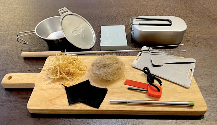 一度使ったら手放せない キャンプマニア愛用の 100均調理グッズ 5選 Macaroni