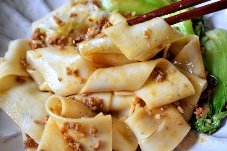 世界一画数の多い料理「ビャンビャン麺」がカルディに!未知の中華料理に挑戦の画像