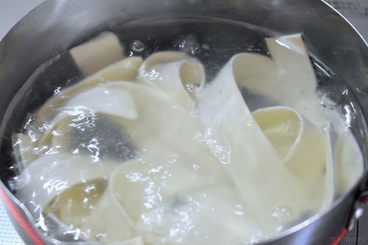 世界一画数の多い料理「ビャンビャン麺」がカルディに!未知の中華料理に挑戦の画像