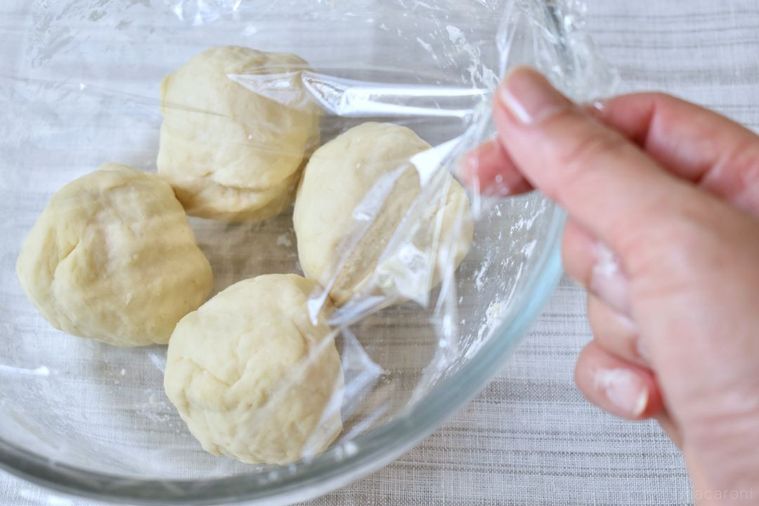 Twitterで5万いいね!無印良品のミックス粉で「とろ〜りチーズナン」の作り方の画像
