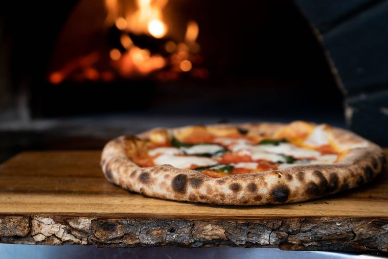 イタリア人直伝!サイゼリヤ「マルゲリータピザ」のおいしい食べ方の画像
