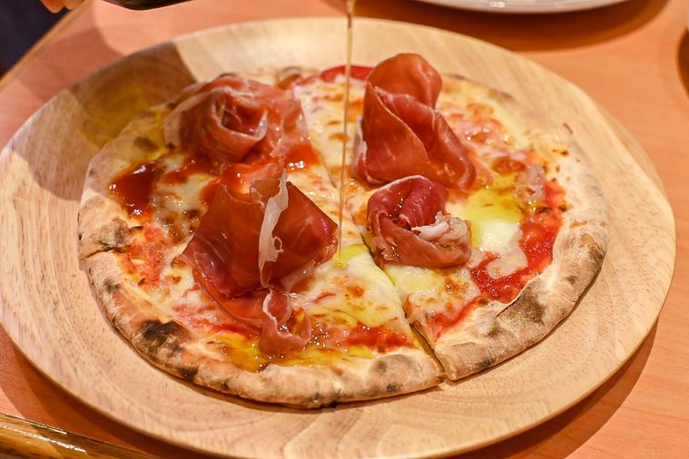 イタリア人直伝!サイゼリヤ「マルゲリータピザ」のおいしい食べ方の画像