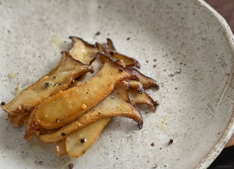 5分で完成 カリっと食感の エリンギソテー レシピ Macaroni