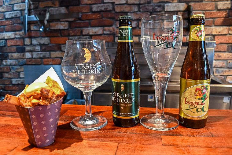 浅草のFrites Bruges（フリッツ・ブルージュ）のベルギービールとベルギーマヨのポテト