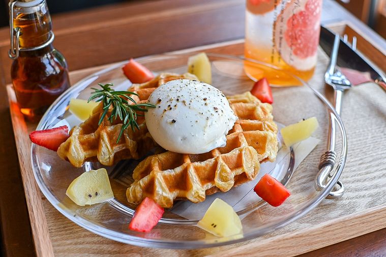 原宿「MUUN SEOUL(ムーンソウル)2号店」を徹底レポ!扉をあければ、そこは韓国カフェの画像