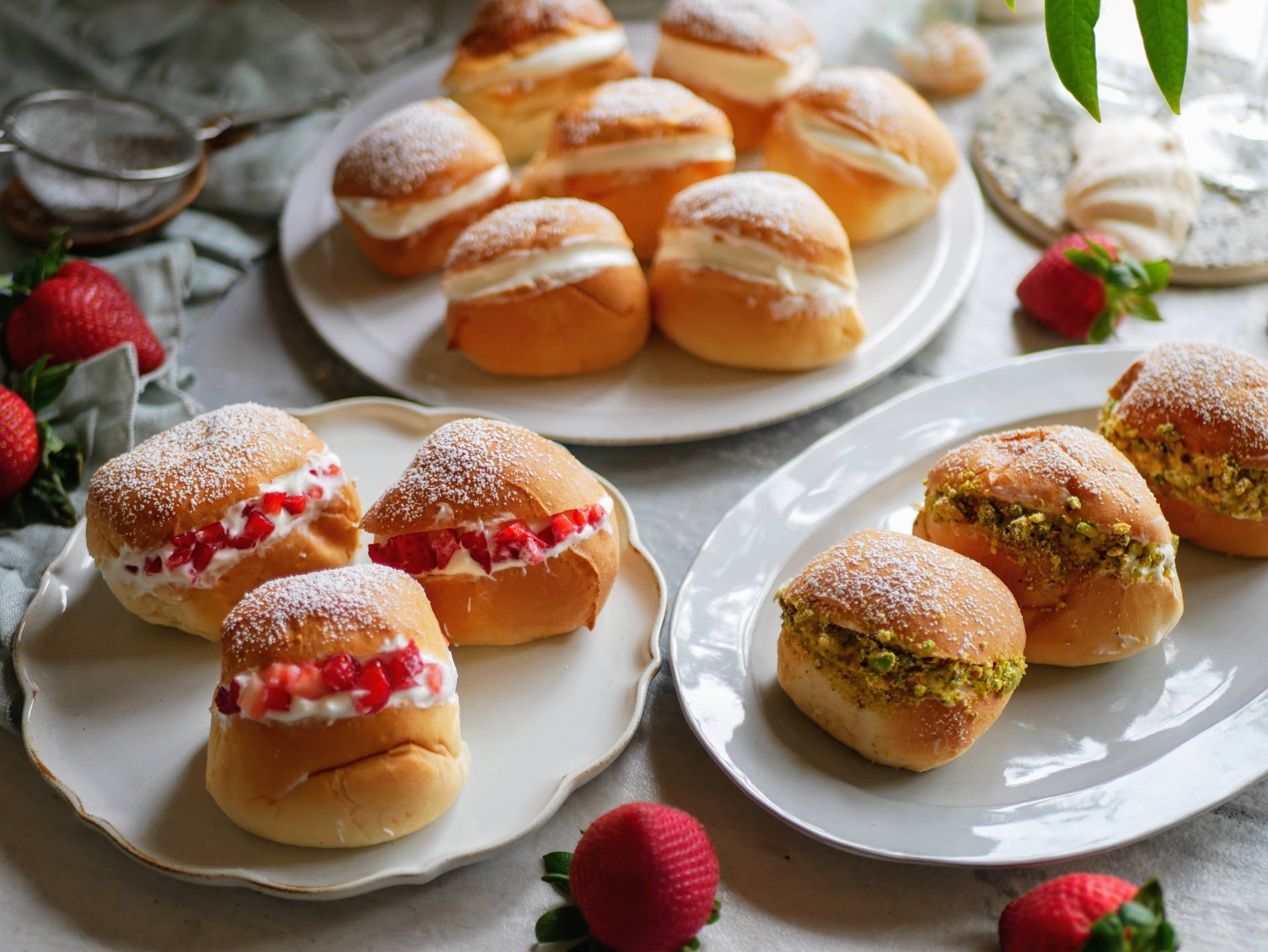 コストコ商品で作る！夢のおうちマリトッツォパーティーレシピ - macaroni