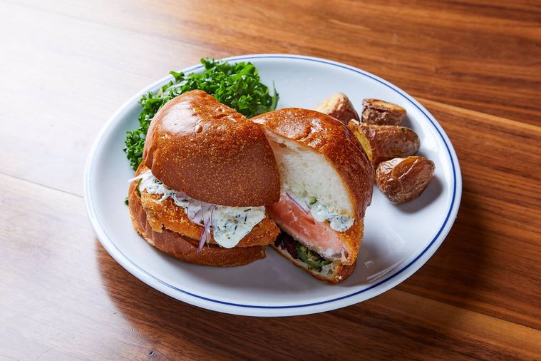 地球にやさしいSバーガーを実食!サステナブルなレストラン「シンシアブルー」と「ザ・バーン」がコラボの画像