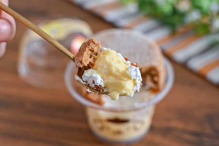 いたるところにポムポムプリンが…!ファミマ限定のスフレプリンは見た目も味も大満足のスイーツの画像