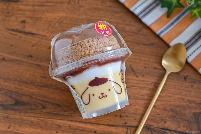 いたるところにポムポムプリンが…!ファミマ限定のスフレプリンは見た目も味も大満足のスイーツの画像