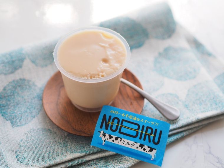衝撃の新食感スイーツ!ローソン「のび〜るミルク」は練るたびに脳が混乱する…の画像