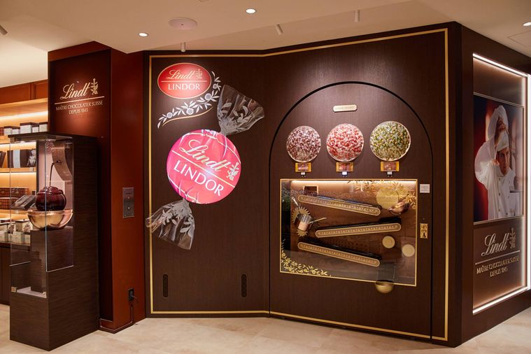 世界初リンツのフラッグシップショップに潜入!チョコレート好きは見逃せない新スポットの画像
