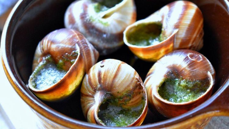 元サイゼ店員のレシピも伝授 お取り寄せエスカルゴで おうちサイゼ風 を楽しむ 2ページ目 Macaroni