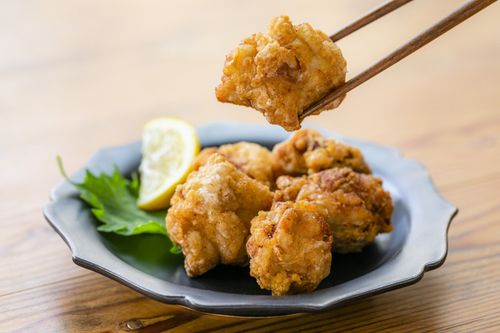 油臭さゼロで 揚げ物がサクッとおいしく仕上がる 比較検証でわかった こめ油 の魅力 Macaroni