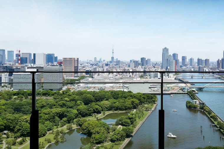「メズム東京」で海外リゾート気分♩ アペロ&大人パフェ&スパークリングで夏を満喫の画像