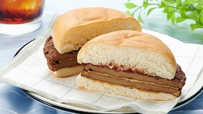 100円ローソン7月新作!世界のパンやフルーツパンシリーズが登場の画像