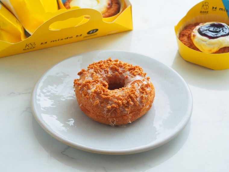 ミスド新作を全6種食べ比べ!「BAKE×ザクザク」との贅沢コラボ、その味はいかに…?」の画像
