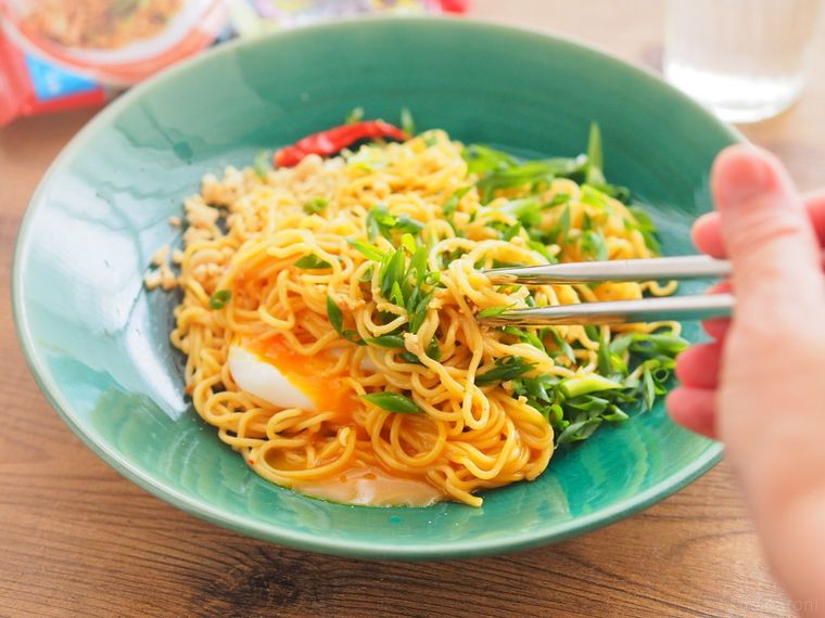 まぜそばブームの注目作!カルディ「冷やし坦々ナッツまぜそば」は在宅ランチの救世主の画像