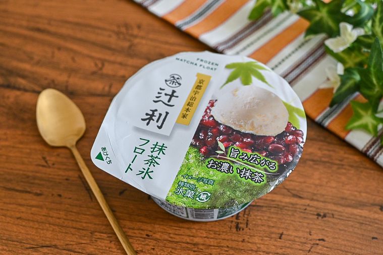 ファミマ限定!辻利の抹茶氷フロートはミルキーさと苦みのバランスが絶妙すぎる【365日アイス女子】の画像