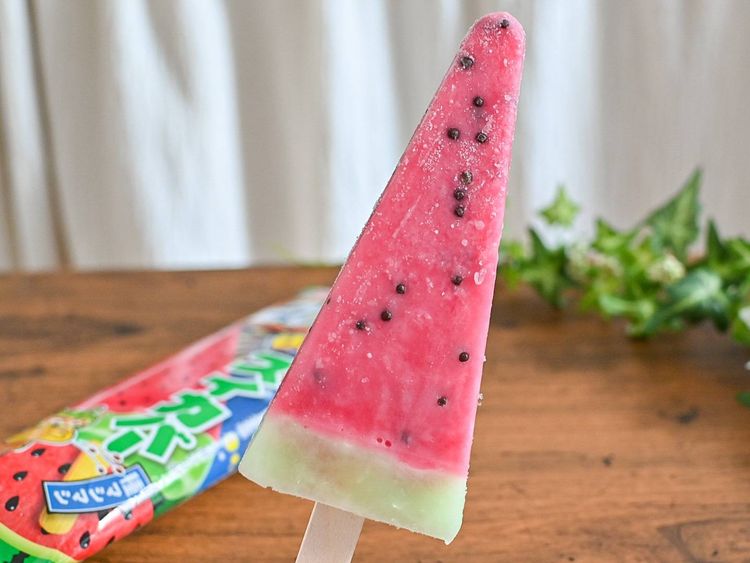 チョコ種0パーセント スイカバー新作はsnsでも話題のサクサク食感だった 365日アイス女子 Macaroni