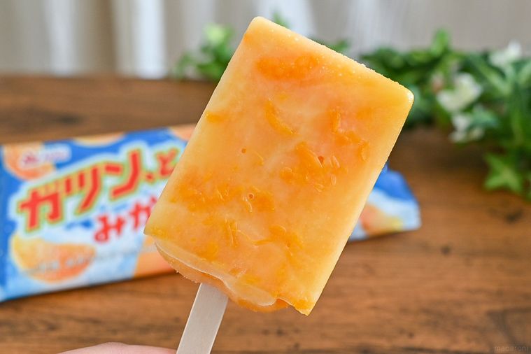 今年も帰ってきた!“ガツン、とみかんアイス” は果肉たっぷりで贅沢すぎる…【365日アイス女子】の画像