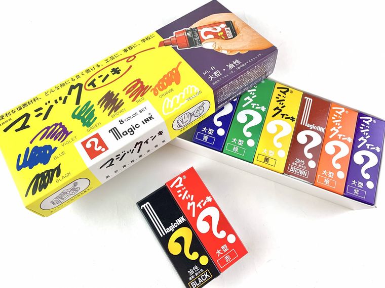 渋谷ロフトで “昭和雑貨店” を開催中!レトロ雑貨や駄菓子など昔懐かしいアイテムが集結の画像