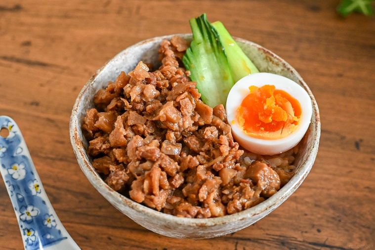 台湾スパイスや調味料の宝庫!新大久保のアジア食材スーパー「華僑服務社」でお買いものの画像