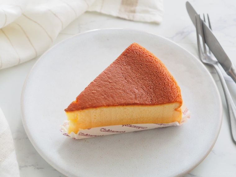 一番おいしいのはこれ!シャトレーゼ3大チーズケーキをパティシエが食べ比べレビューの画像