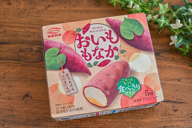 丸永製菓のおいももなかの箱アイスのパッケージ