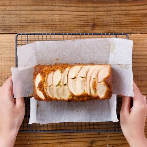 Hmで作る紅茶とりんごのパウンドケーキ Macaroni