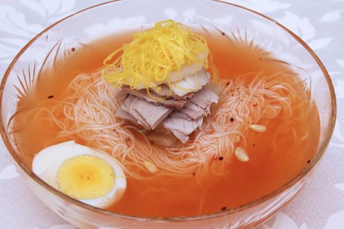 韓国グルメ専門家に聞く 日本の冷麺とは違うネンミョンの魅力とおすすめの市販商品 Macaroni