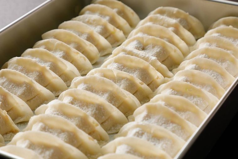 テイクアウトの生餃子専門店「小麦とだし 五風」が大阪にオープン!50年前のレシピで作るこだわりの餃子の画像