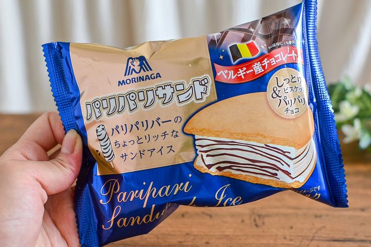 森永製菓のパリパリサンドのパッケージ