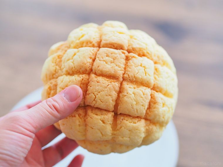 今年一のヒットコンビニパン!?「ファミマ・ザ・メロンパン」がおいしい理由の画像
