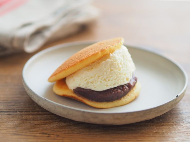 セブン地域限定!どらやきマリトッツォは定番化を希望したい、クリームたっぷりスイーツの画像