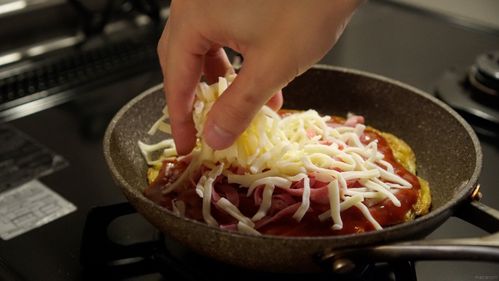 フライパンで簡単分 小麦粉要らずの ポテトピザ Macaroni