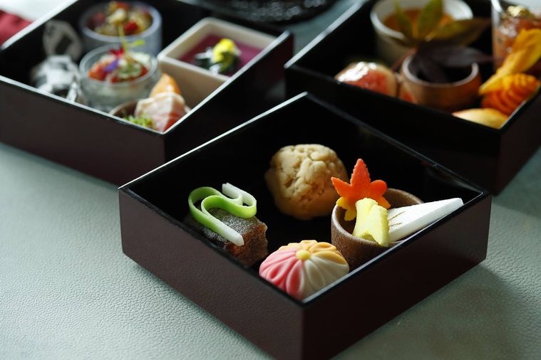 パレスホテル東京×金沢「吉はし菓子所」。特別コラボレーションのアフタヌーンティー「金沢のおもてなし」が開催中の画像