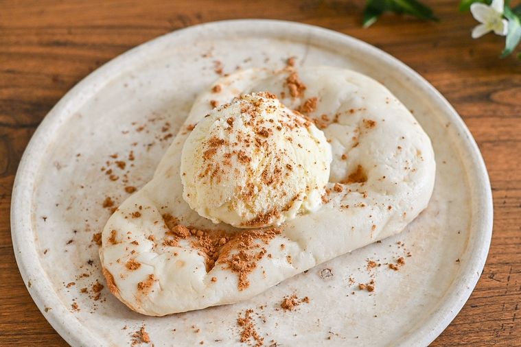 Twitterで約2万いいね!セブン商品でできるチーズナンの作り方とアレンジの画像